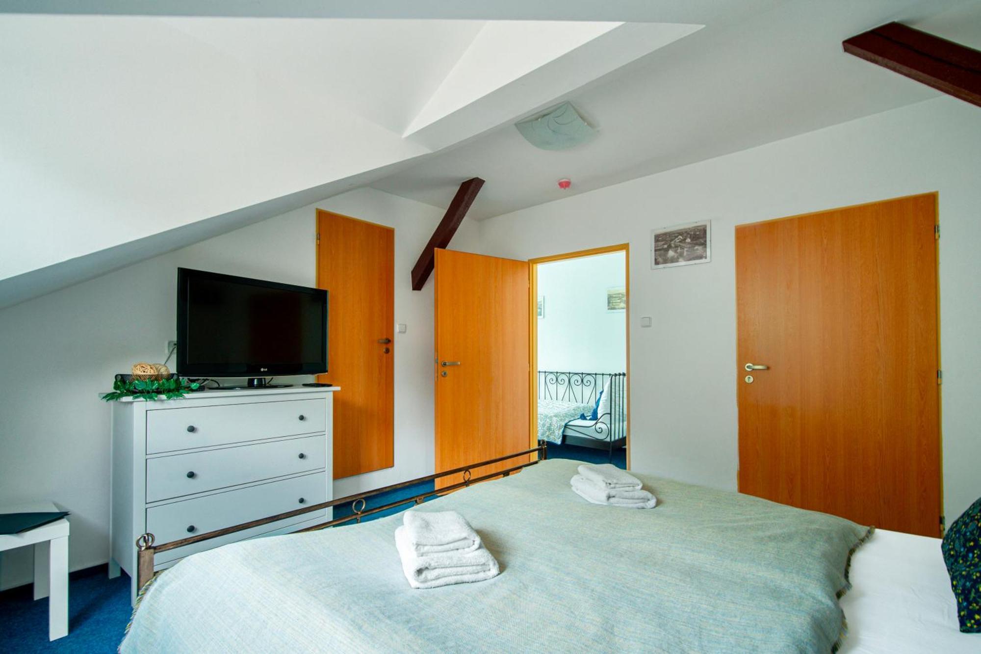 Chocerady Hotel Ostende מראה חיצוני תמונה